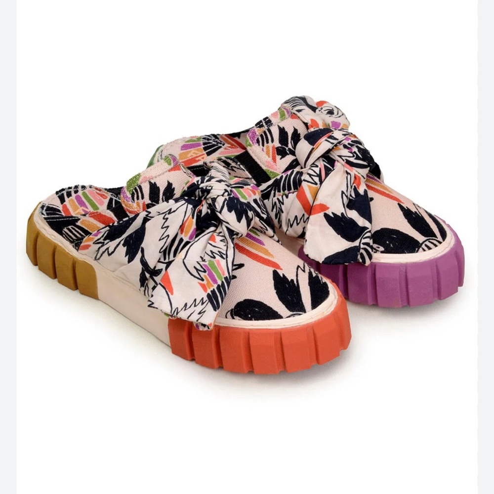 FARM Rio Multicolor Floral Espadrilles